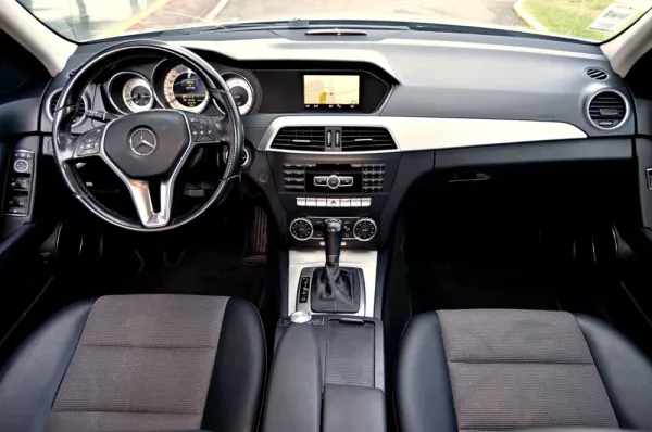 Mercedes-Benz C 220 CDi Avantgarde BlueEfficiency Aut. 6