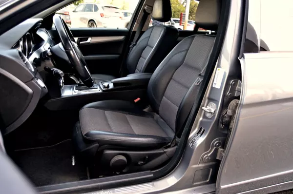 Mercedes-Benz C 220 CDi Avantgarde BlueEfficiency Aut. 8