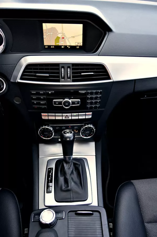 Mercedes-Benz C 220 CDi Avantgarde BlueEfficiency Aut. 16