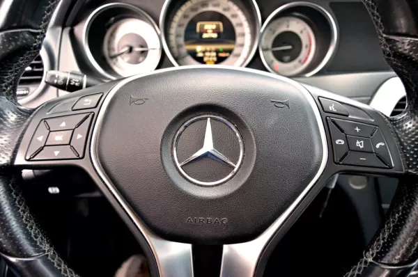 Mercedes-Benz C 220 CDi Avantgarde BlueEfficiency Aut. 15