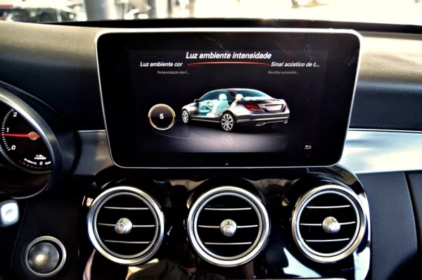 Mercedes-Benz C 300 BlueTEC Hybrid AMG Line 42