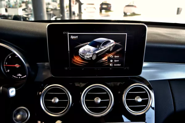 Mercedes-Benz C 300 BlueTEC Hybrid AMG Line 49