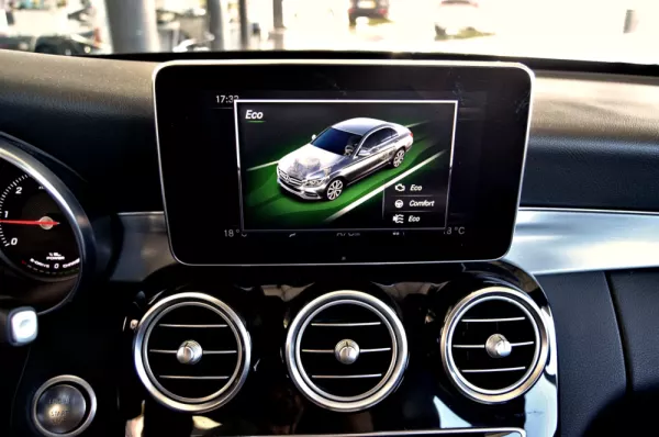 Mercedes-Benz C 300 BlueTEC Hybrid AMG Line 53