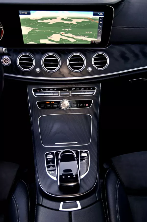 Mercedes-Benz E 220 D AMG Line 22