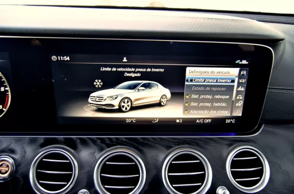 Mercedes-Benz E 220 D AMG Line 34