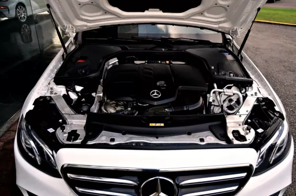 Mercedes-Benz E 220 D AMG Line 50