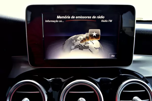 Mercedes-Benz GLC 220 25