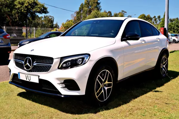 Mercedes-Benz GLC 250 d Coupé AMG Line 4-Matic 3