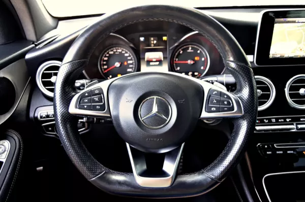 Mercedes-Benz GLC 250 d Coupé AMG Line 4-Matic 14