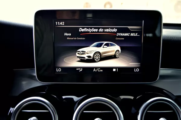 Mercedes-Benz GLC 250 d Coupé AMG Line 4-Matic 36