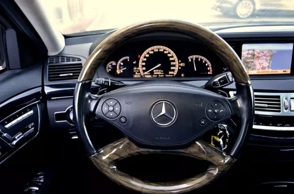 Mercedes-Benz CLS 350 BlueTEC Longo 164g 17