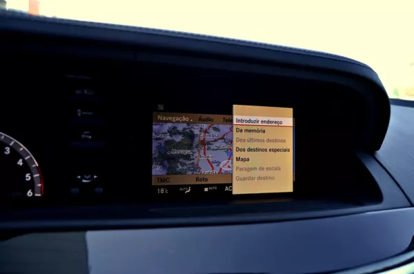 Mercedes-Benz CLS 350 BlueTEC Longo 164g 29