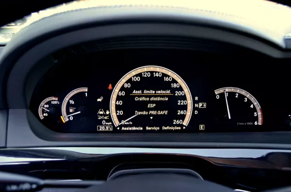 Mercedes-Benz CLS 350 BlueTEC Longo 164g 45