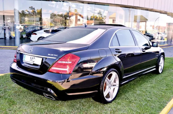 Mercedes-Benz CLS 350 BlueTEC Longo 164g 51
