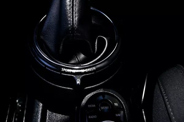 MINI 3 Portas Cooper D Auto 20