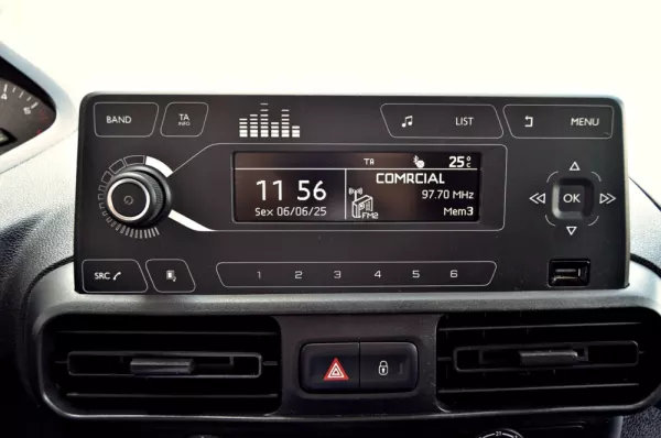 Peugeot Partner 1.6 BlueHDi Confort 17