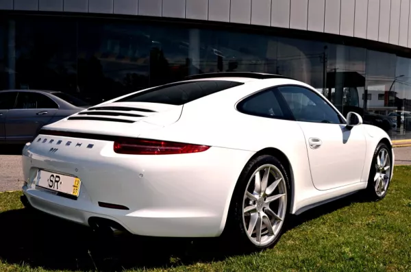 Porsche 911 (991) 33