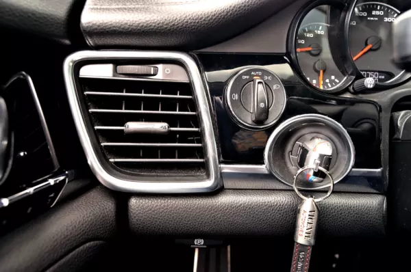 Porsche Panamera Platinum Edition 13