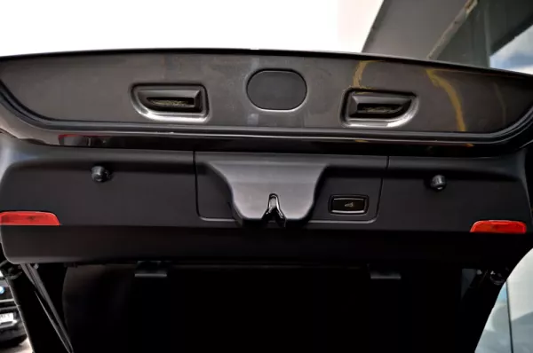 Porsche Panamera Platinum Edition 35