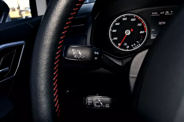 SEAT Arona 1.0 TSI FR DSG 14