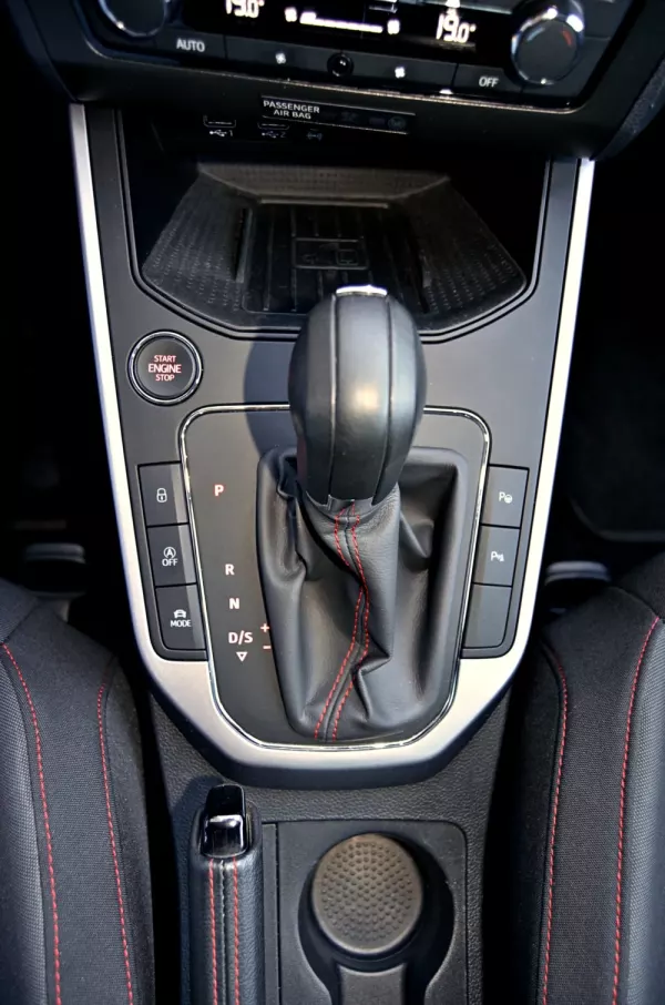 SEAT Arona 1.0 TSI FR DSG 20