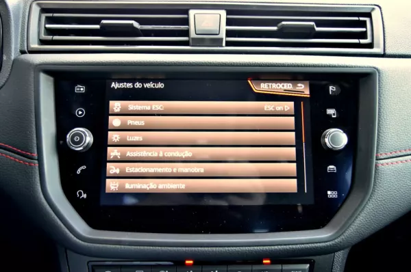 SEAT Arona 1.0 TSI FR DSG 28