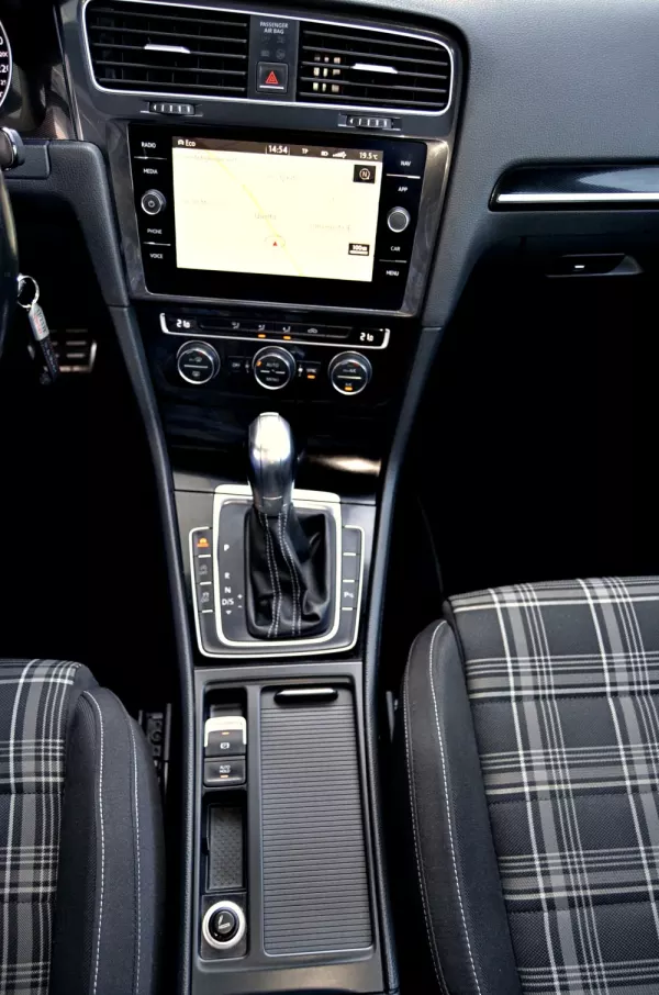 Volkswagen Golf Variant 2.0 TDi GTD DSG 17