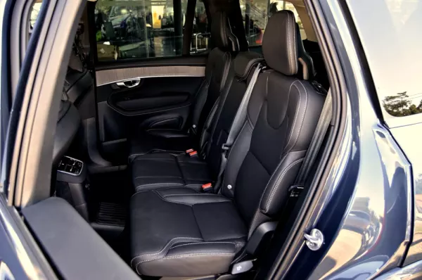 Volvo XC 90 2.0 T8 PHEV Inscription Expression AWD 9