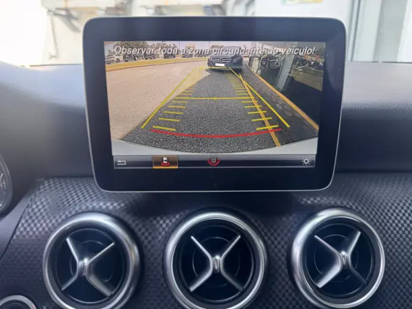 Mercedes-Benz A 180 d Urban 42