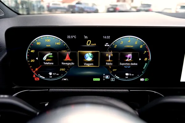 Mercedes-Benz GLA 250 e AMG Line 43