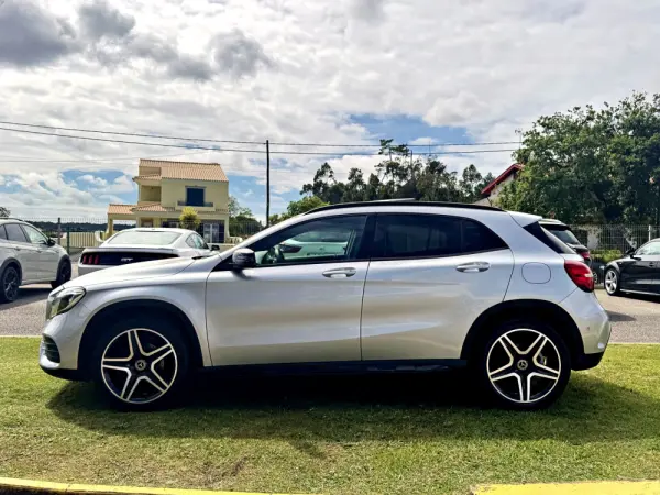 Mercedes-Benz GLA 200 d 7G-DCT AMG Line 4