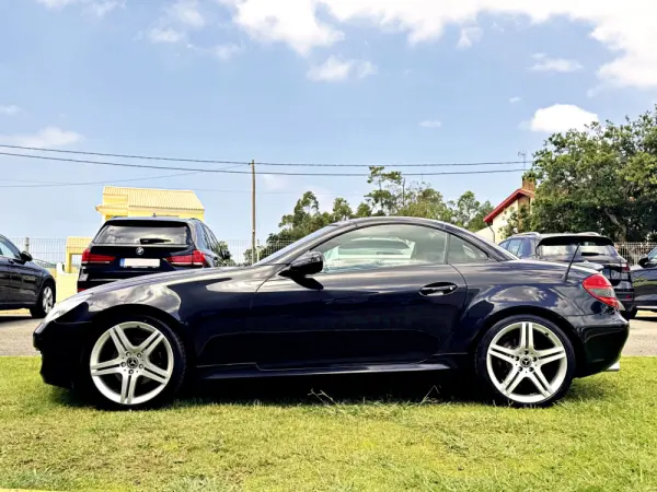 Mercedes-Benz SLK 200 Outro 4