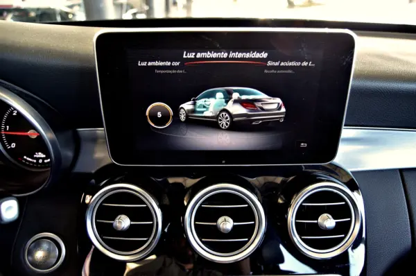 Mercedes-Benz C 300 BlueTEC Hybrid AMG Line 42
