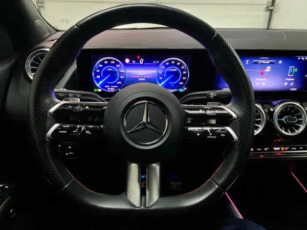 Mercedes-Benz EQA 250+ AMG Line 15