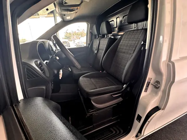 Mercedes-Benz Vito 110 CDi/32 Pro 8