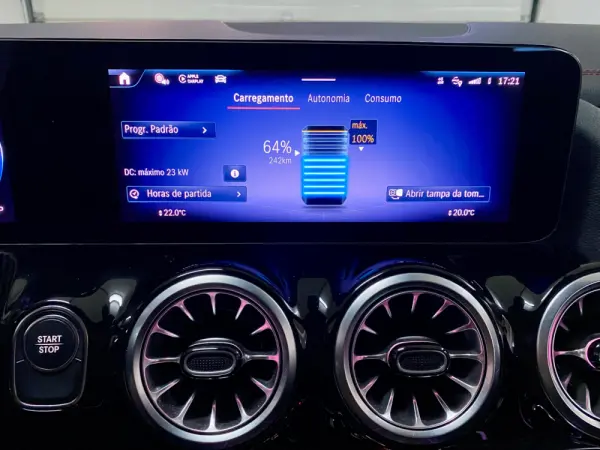 Mercedes-Benz EQA 250+ AMG Line 27