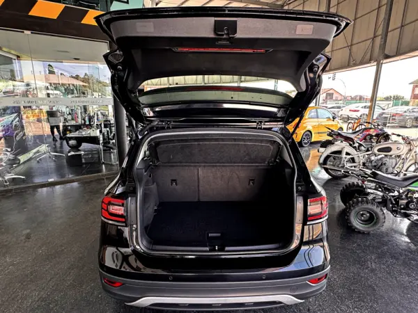 Volkswagen T-Cross 1.6 TDI Style DSG 33