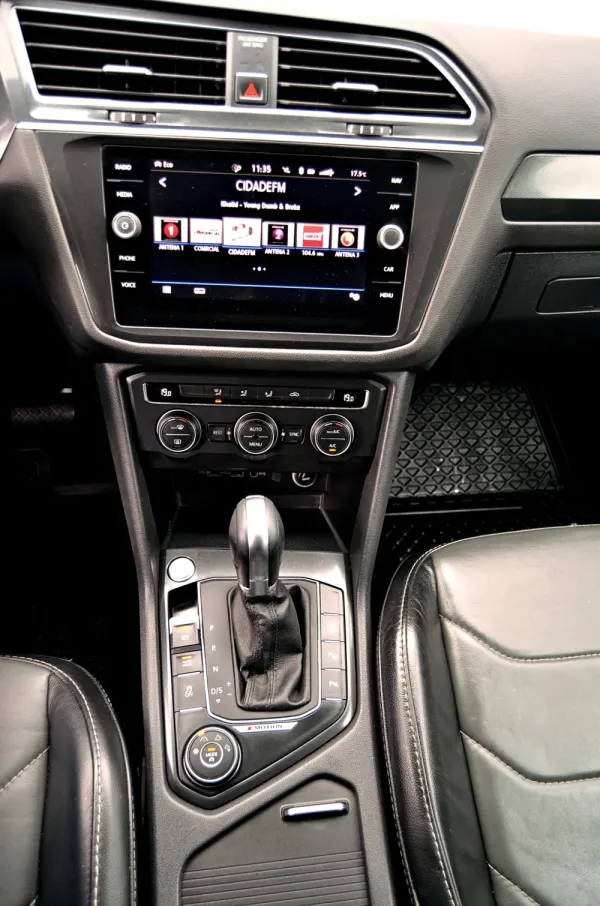 Volkswagen Tiguan Allspace 2.0 TDI High.DSG 4Motion 17