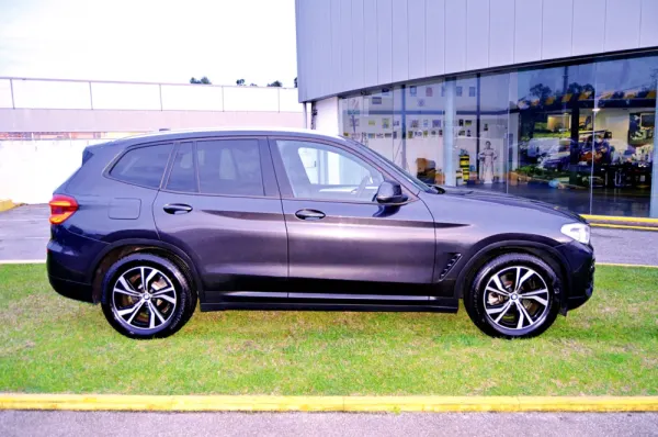BMW X3 18 d sDrive Auto 41