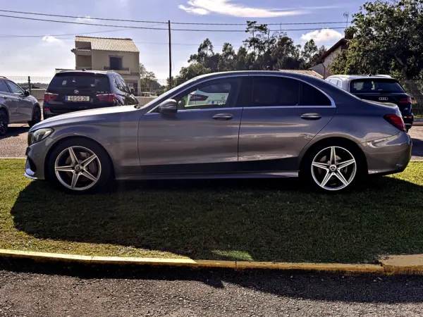 Mercedes-Benz C 300 BlueTEC Hybrid AMG Line 4