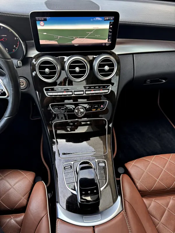 Mercedes-Benz C 220 d 9G-TRONIC AMG Line 18