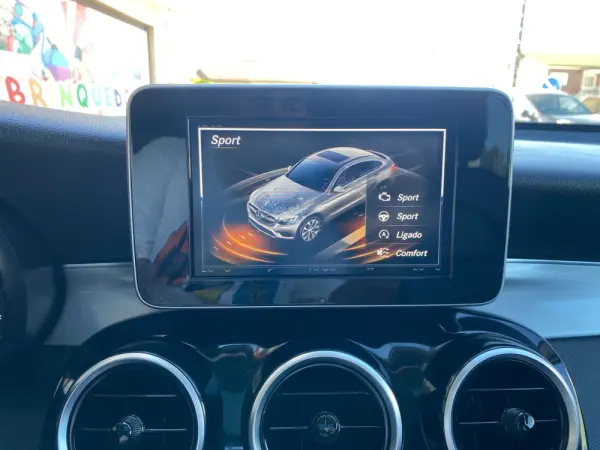 Mercedes-Benz GLC 220 d 4Matic 9G-TRONIC Exclusive 46