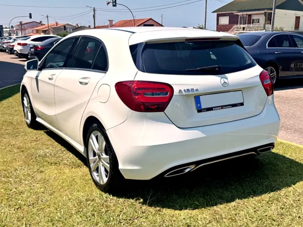 Mercedes-Benz A 180 d Urban 5