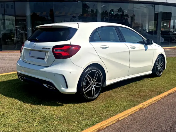 Mercedes-Benz A 180 d AMG Line Aut. 51