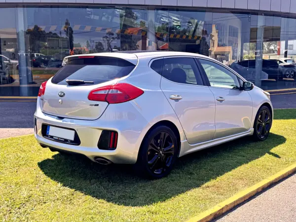 Kia Ceed 1.6 CRDi GT Line 33