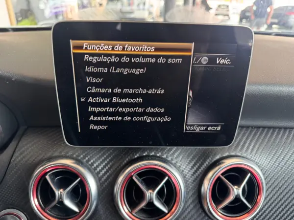 Mercedes-Benz A 180 d AMG Line Aut. 44
