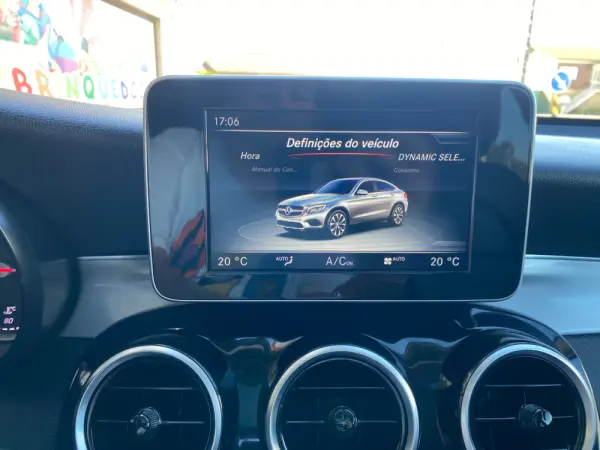 Mercedes-Benz GLC 220 d 4Matic 9G-TRONIC Exclusive 33