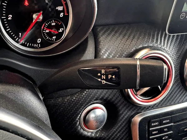 Mercedes-Benz A 180 d AMG Line Aut. 16
