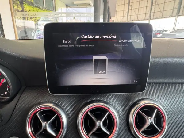Mercedes-Benz A 180 d AMG Line Aut. 27