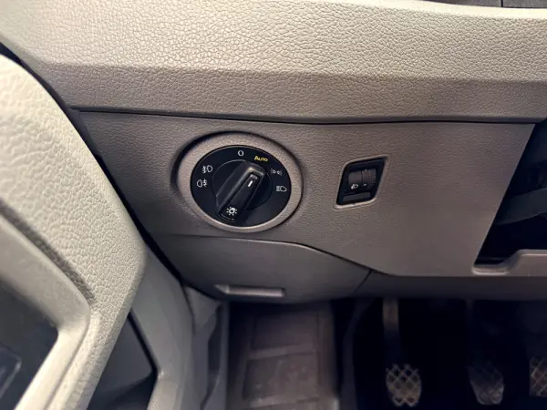 Volkswagen Crafter 35 2.0 TDI L3H2 11